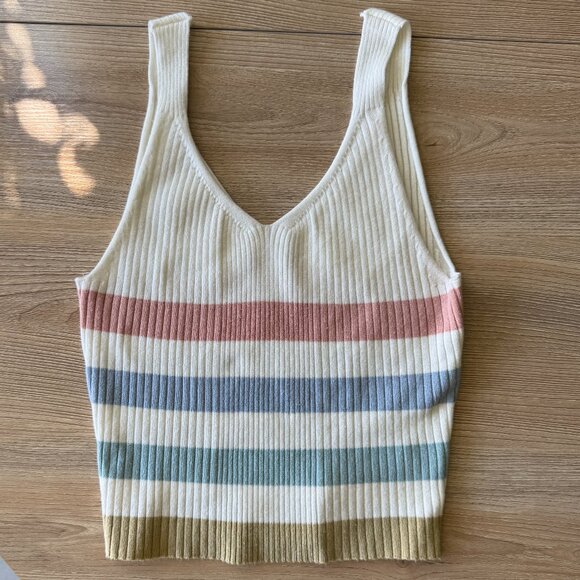 SOFT Ribbed Cropped Tank Top by Active USA – Pastel Stripes Size Medium NWOT - Picture 1 of 7